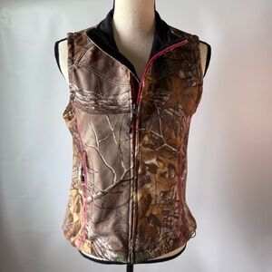 Realtree Brown Bernie outdoor Camouflage Vest with Pink Accents size small